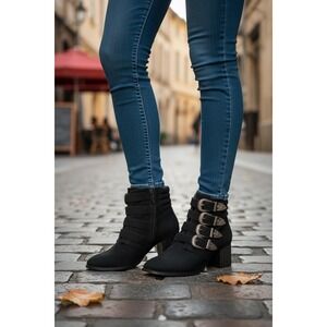 Lemon Drop by Privileged Clara Black Multi Buckle Western Ankle Boots Womens 7.5